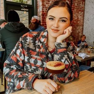 Meet your Posher, Rebekah